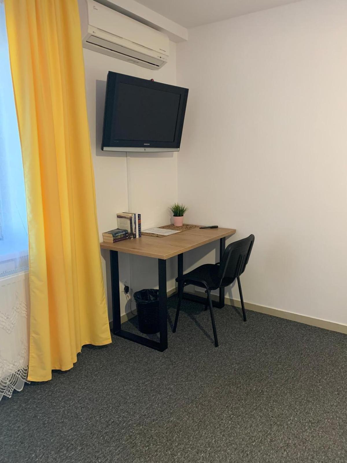 Krakstop Krakow Dış mekan fotoğraf